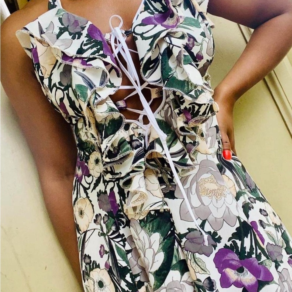 Floral print ruffle neckline dress